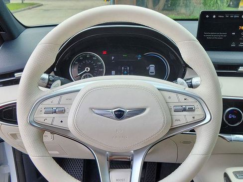 New 2024 Genesis Electrified GV70 Advanced image 15