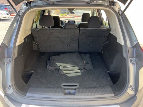 Used 2023 Nissan Rogue SV image 25