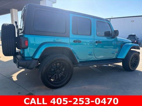 Used 2024 Jeep Wrangler Unlimited w/ Convenience Group AWD/4WD image 3