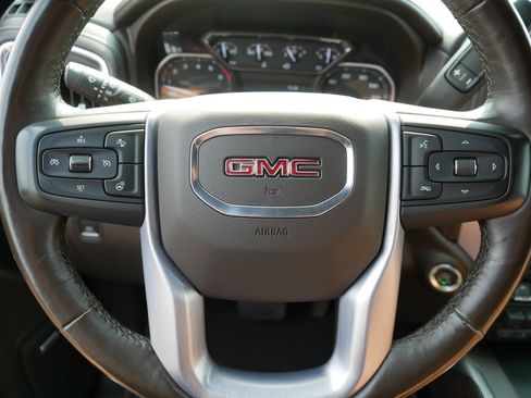 Used 2019 GMC Sierra 1500 SLT w/ SLT Premium Plus Package AWD/4WD image 25