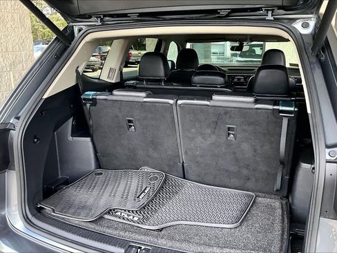Used 2021 Volkswagen Atlas SE FWD image 32