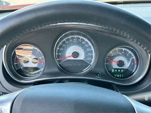 Used 2012 Chrysler 200 Touring image 30