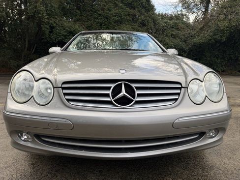 Used 2005 Mercedes-Benz CLK 320 Coupe image 15