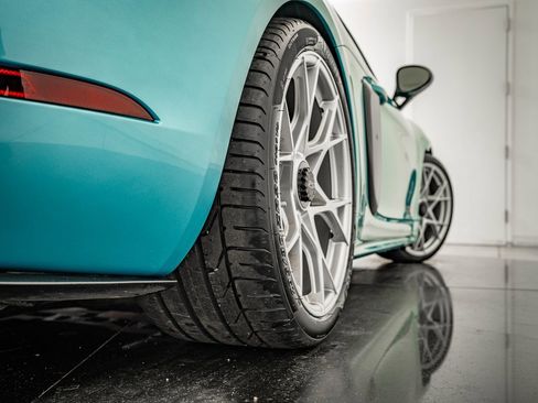 Used 2024 Porsche 718 Cayman GT4 RS w/ Weissach Package image 64