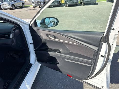 Used 2026 Toyota Camry LE FWD image 19