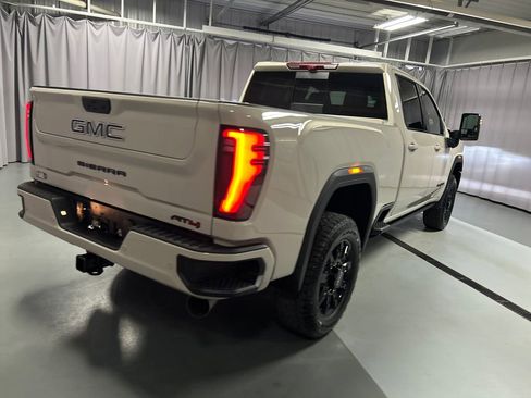 New 2026 GMC Sierra 2500 AT4 w/ AT4 Premium Plus Package AWD/4WD image 7