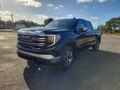 New 2026 GMC Sierra 1500 SLT AWD/4WD image 2
