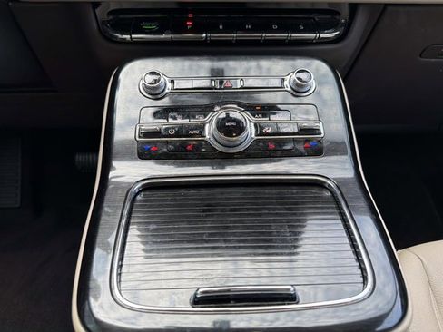 Certified 2023 Lincoln Nautilus AWD image 33