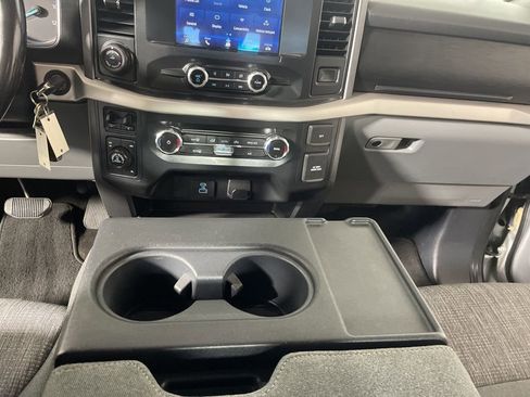 Used 2022 Ford F150 XLT w/ Equipment Group 301A Mid AWD/4WD image 18