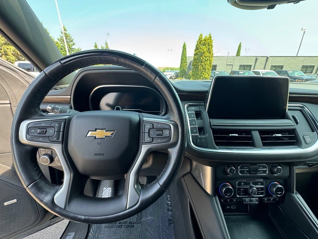 Used 2023 Chevrolet Tahoe Premier w/ Advanced Technology Package AWD/4WD image 22