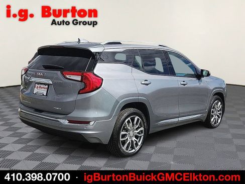 Used 2023 GMC Terrain Denali AWD/4WD image 4