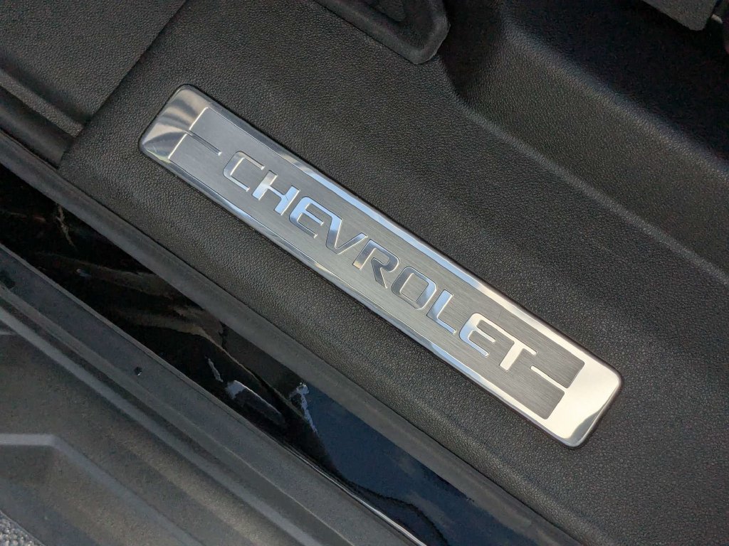 Used 2022 Chevrolet Tahoe LT w/ Luxury Package RWD image 18