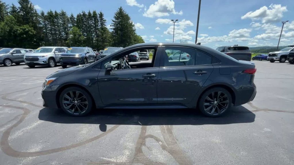 Used 2024 Toyota Corolla XSE FWD image 5