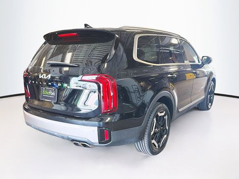 Used 2025 Kia Telluride S image 9