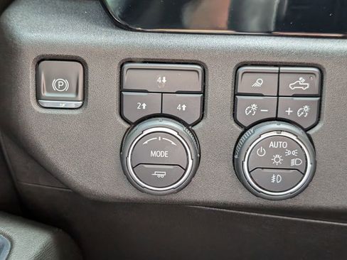 Used 2024 Chevrolet Silverado 2500 LT w/ All Star Edition AWD/4WD image 28