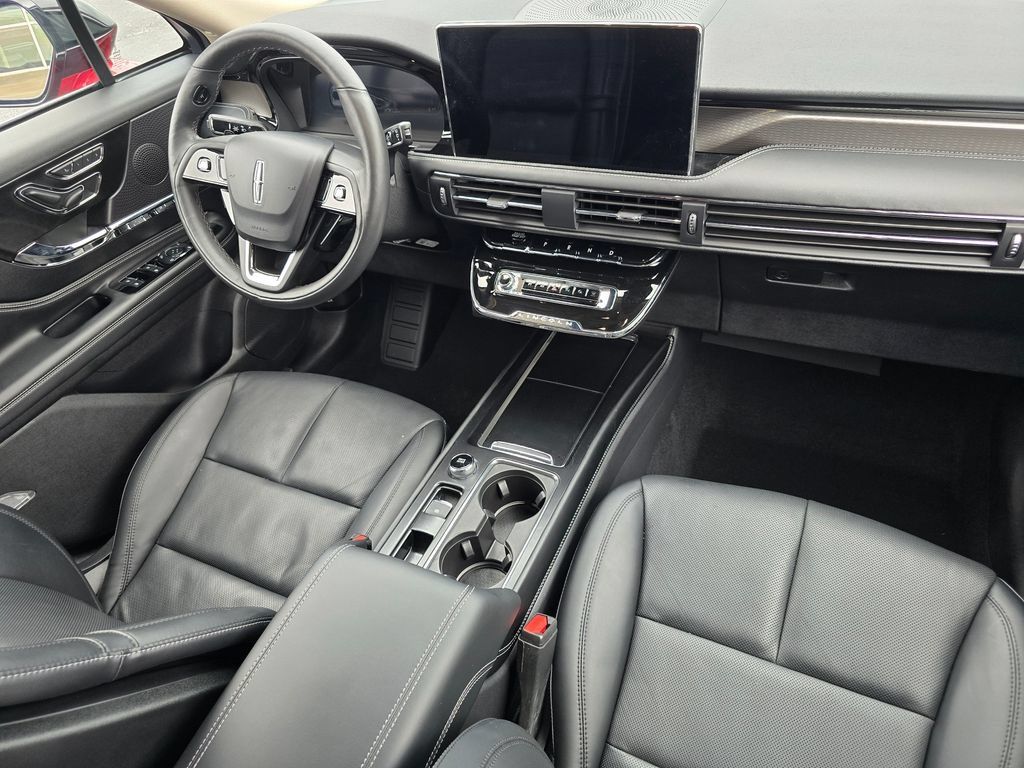 Used 2025 Lincoln Corsair Reserve AWD/4WD image 23