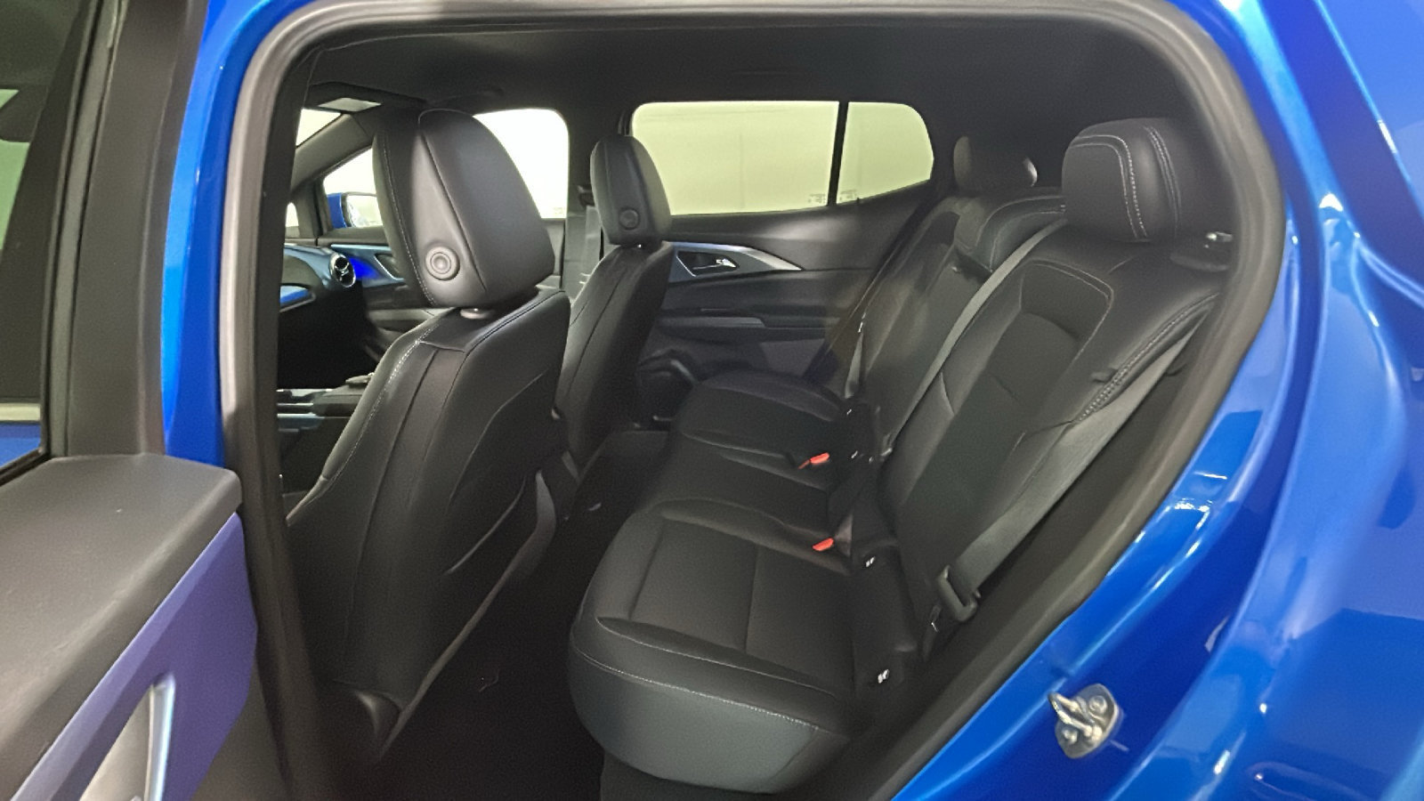Used 2024 Chevrolet Equinox EV LT FWD image 32