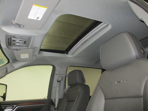 New 2025 GMC Sierra 2500 Denali w/ Technology Package image 19