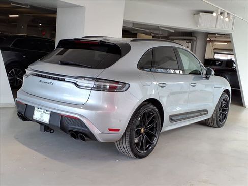 Used 2025 Porsche Macan GTS image 4