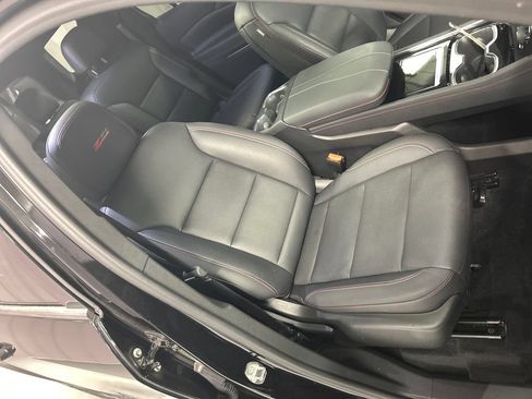 Used 2024 Chevrolet Traverse Z71 AWD/4WD image 26