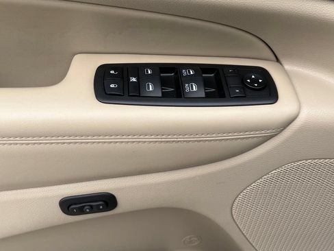 Used 2021 Jeep Grand Cherokee Limited w/ Premium Lighting Group AWD/4WD image 14