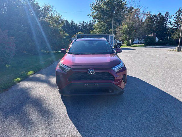 Used 2023 Toyota RAV4 LE AWD/4WD image 8