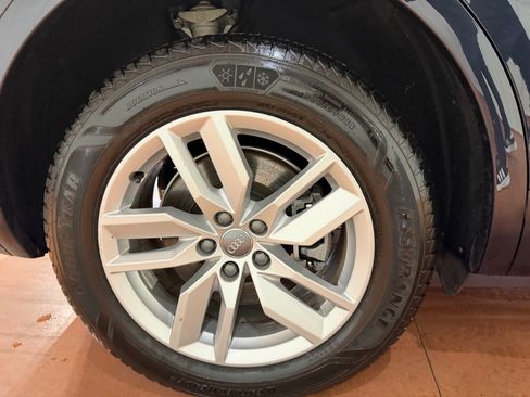 Used 2020 Audi Q5 2.0T Premium w/ Convenience Package image 14