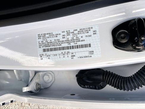 Certified 2023 Ford F250 XL AWD/4WD image 32