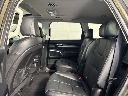 Used 2022 Kia Telluride EX w/ EX Premium Package FWD image 22