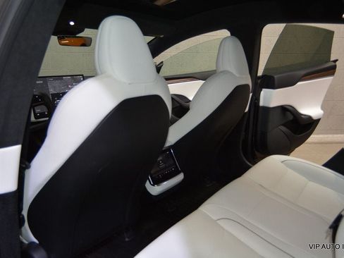 Used 2022 Tesla Model S Plaid AWD/4WD image 19