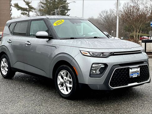 Used 2022 Kia Soul LX w/ Technology Package image 11