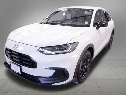 Certified 2024 Honda HR-V Sport image 1