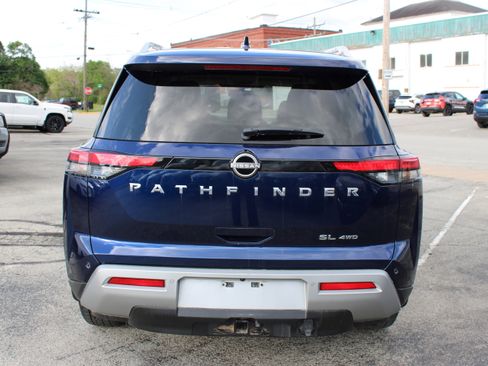 Certified 2022 Nissan Pathfinder SL w/ SL Premium Package AWD/4WD image 4