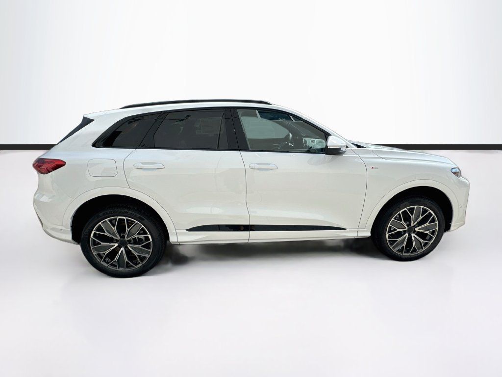 New 2026 Audi Q5 Prestige AWD/4WD image 4