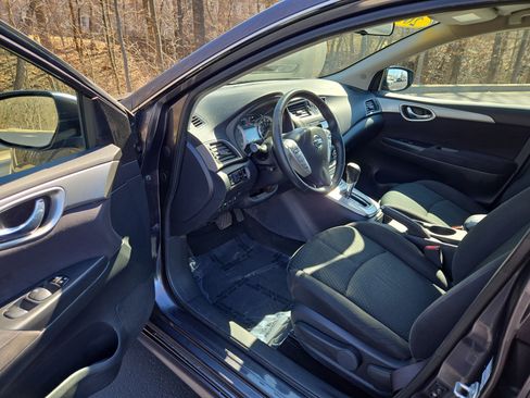 Used 2014 Nissan Sentra SR w/ SR Driver Package image 11