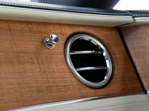 Certified 2024 Bentley Continental GT image 35