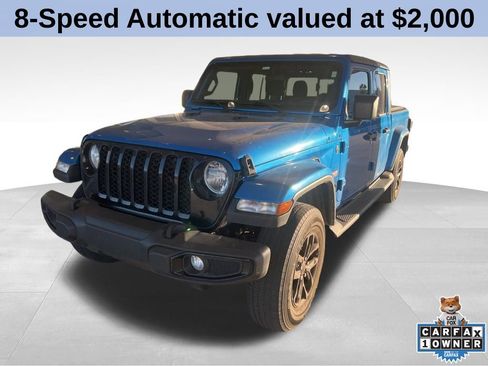 Used 2022 Jeep Gladiator Sport image 3