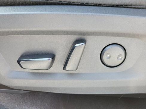 New 2025 Nissan Murano SV image 14