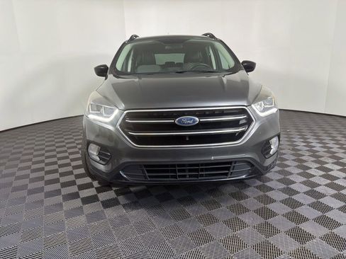Used 2018 Ford Escape SE w/ SE SYNC Package FWD image 18