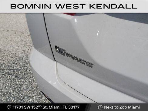 Used 2020 Jaguar E-PACE Base image 6