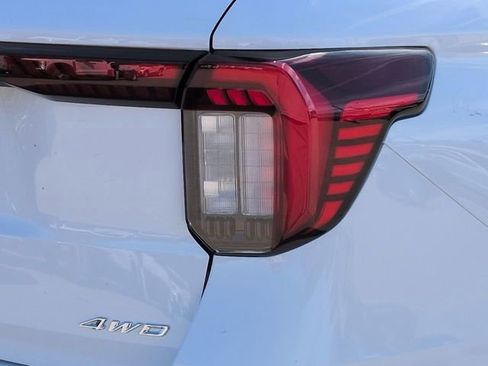 New 2026 Ford Explorer Active image 12