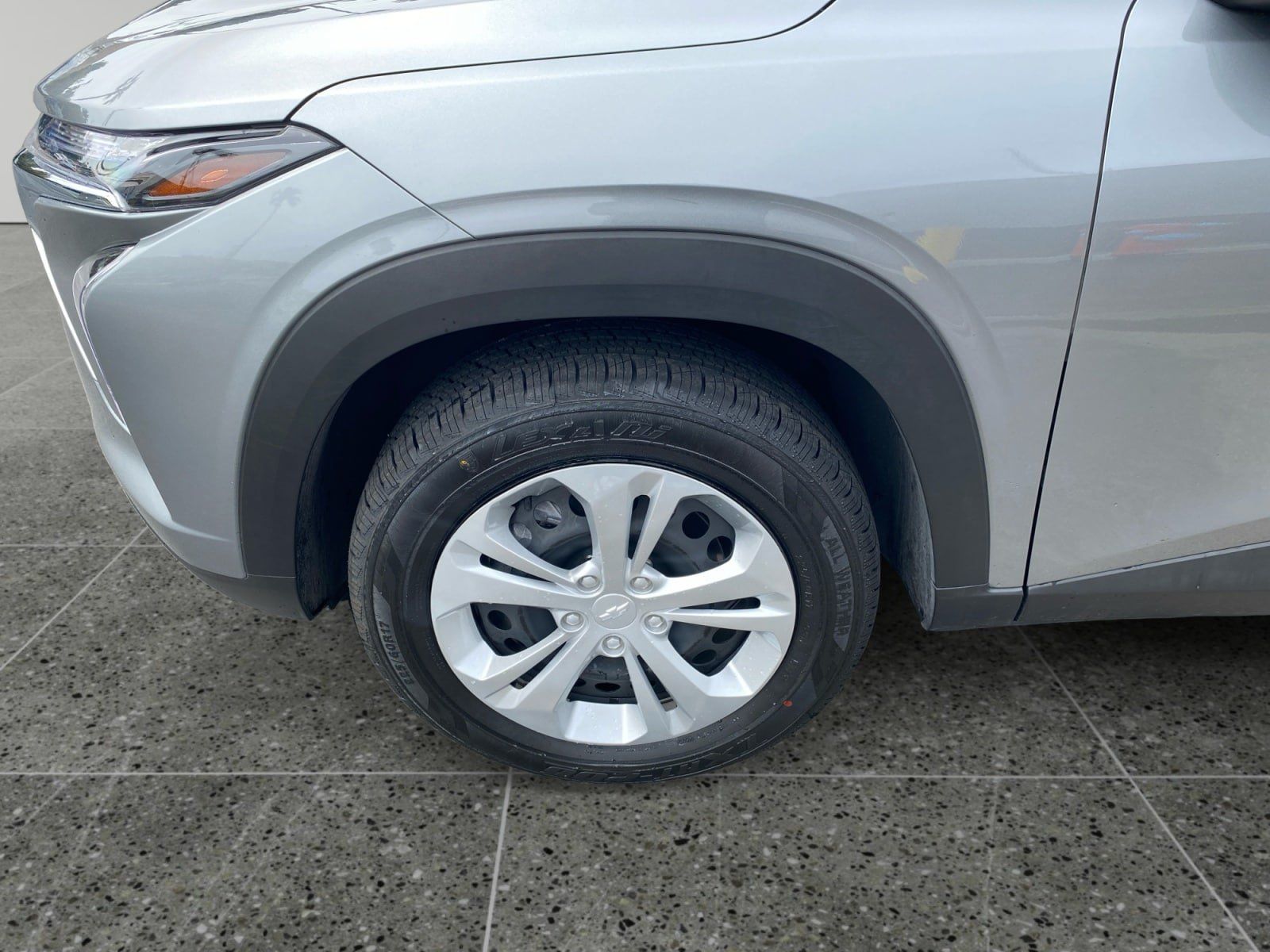 Used 2025 Chevrolet Trax LS FWD image 14