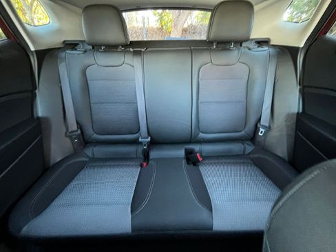 Used 2025 Chevrolet Trax LT image 36