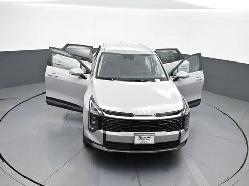 New 2026 Kia Sportage EX image 45