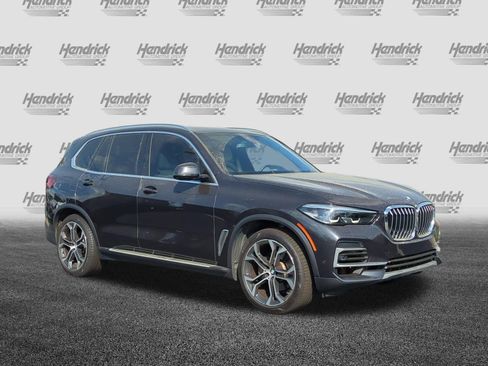 Used 2022 BMW X5 sDrive40i w/ Premium Package image 2