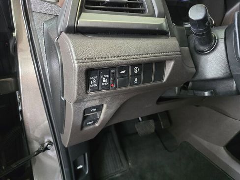 Used 2021 Honda Odyssey EX-L image 20