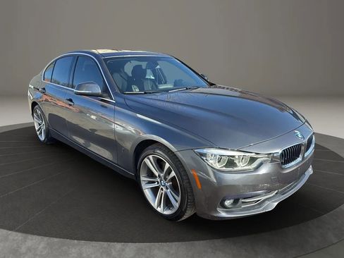 Used 2018 BMW 330e RWD image 3