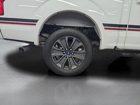Used 2018 Ford F150 Lariat w/ Equipment Group 502A Luxury image 15