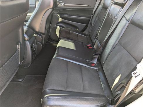 Used 2020 Jeep Grand Cherokee Altitude image 20