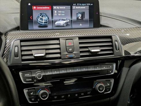 Used 2018 BMW M3 image 15